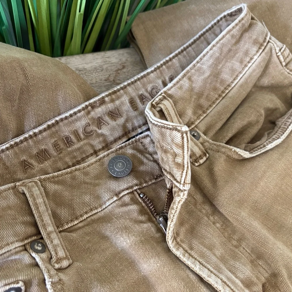 American Eagle Outfitters Men's Brown Corduroy Pants